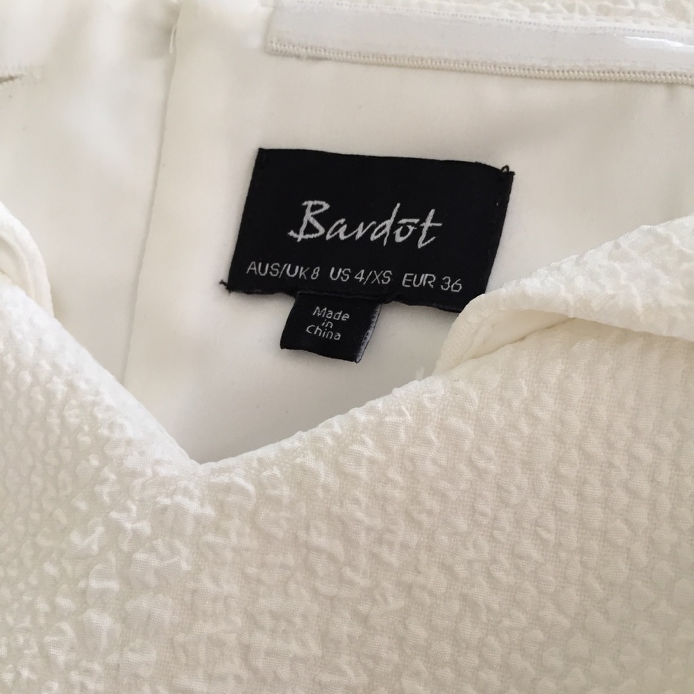 Bardot Eva, off the shoulder dress, white - Picture 2 of 5